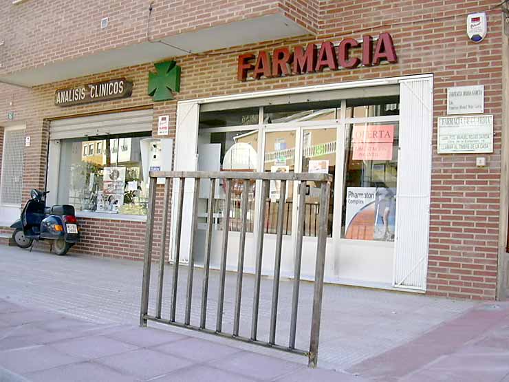 FARMACIA-LABORATORIO Ldo. FRANCISCO MANUEL ROJAS GARCÍA