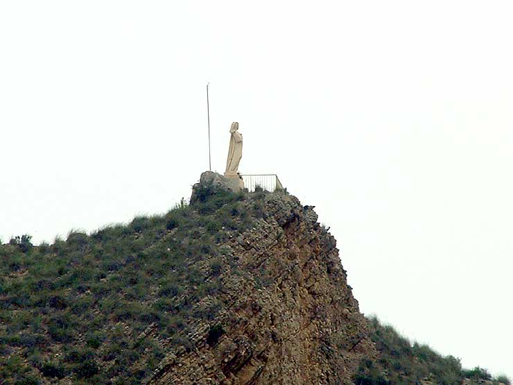 Vista desde el camino al Castillo