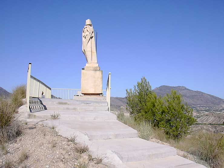 Mirador y Monumento a la Virgen Blanca